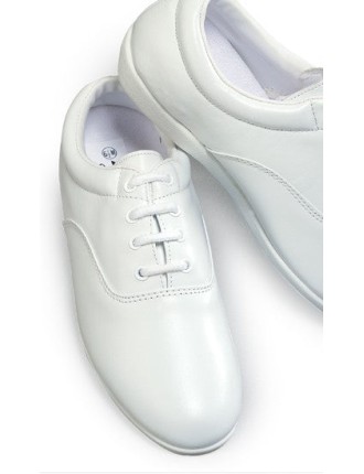 Must-Have THE PINNACLE MARCHING SHOE (WHITE)